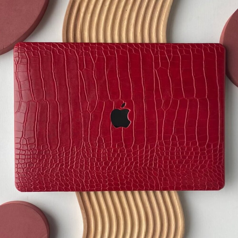Scarlet Crocodile Print Hard Case Cover for 13" MacBook Pro